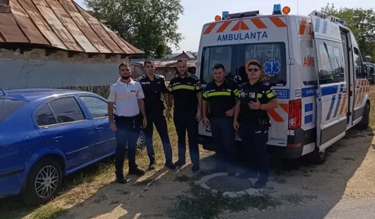 Foc la locuință în Făurești: polițiștii l-au scos pe un bărbat blocat în anexă